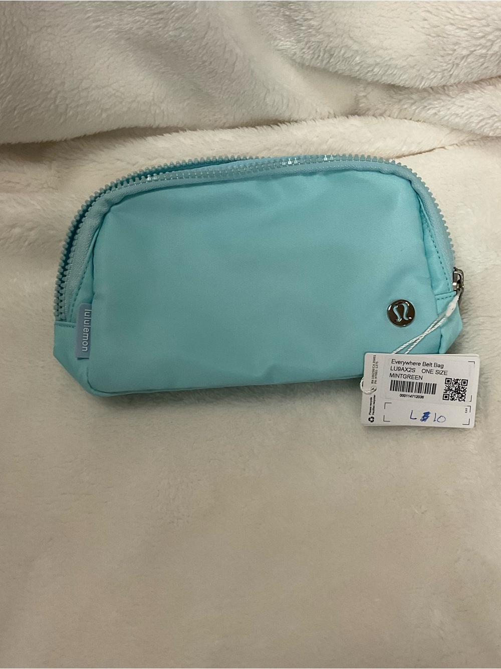 lululemon athletica Mint Green Everyday Cosmetic Pouch